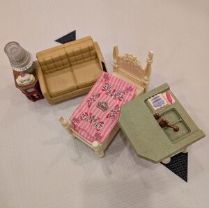 Free With Purchase - Damaged Fisher Price Loving Family Pieces